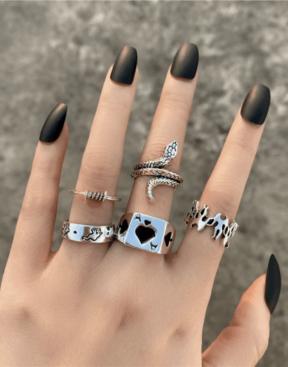 Sneaked - bague gothique y2K pour femme en argent