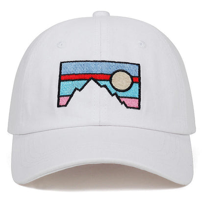 Sneaked - Casquette logo patché couché de soleil avec montagne