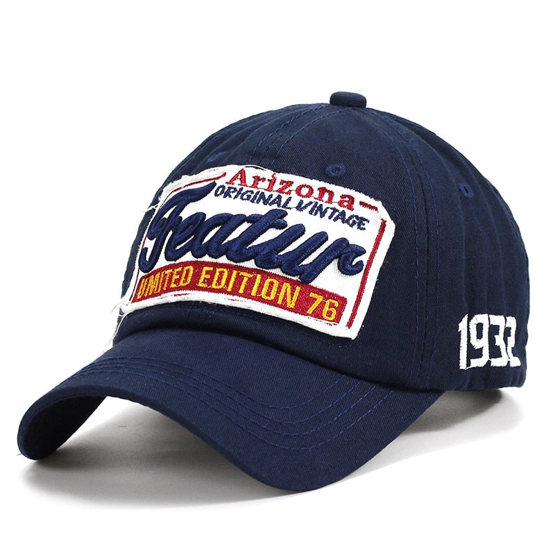 SNEAKED - CASQUETTE DE BASEBALL AVEC PATCH FRONTAL - Sneaked